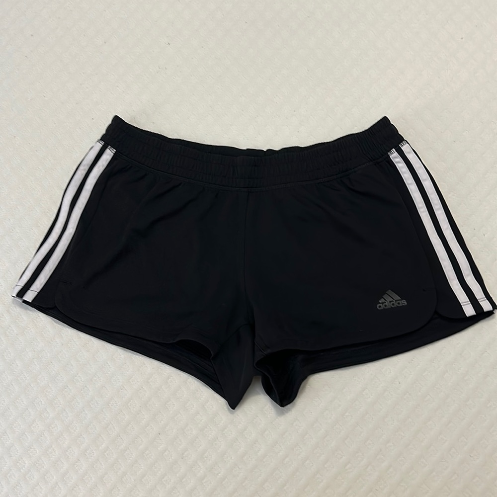 Womens adidas shorts M